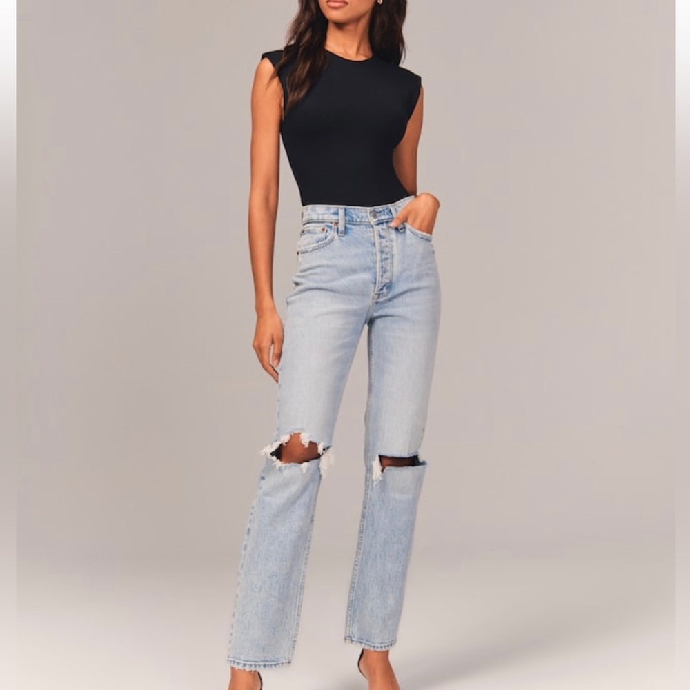 Abercrombie & Fitch Curve Love High Rise Dad Jean Size 28 Long Light Acid Wash